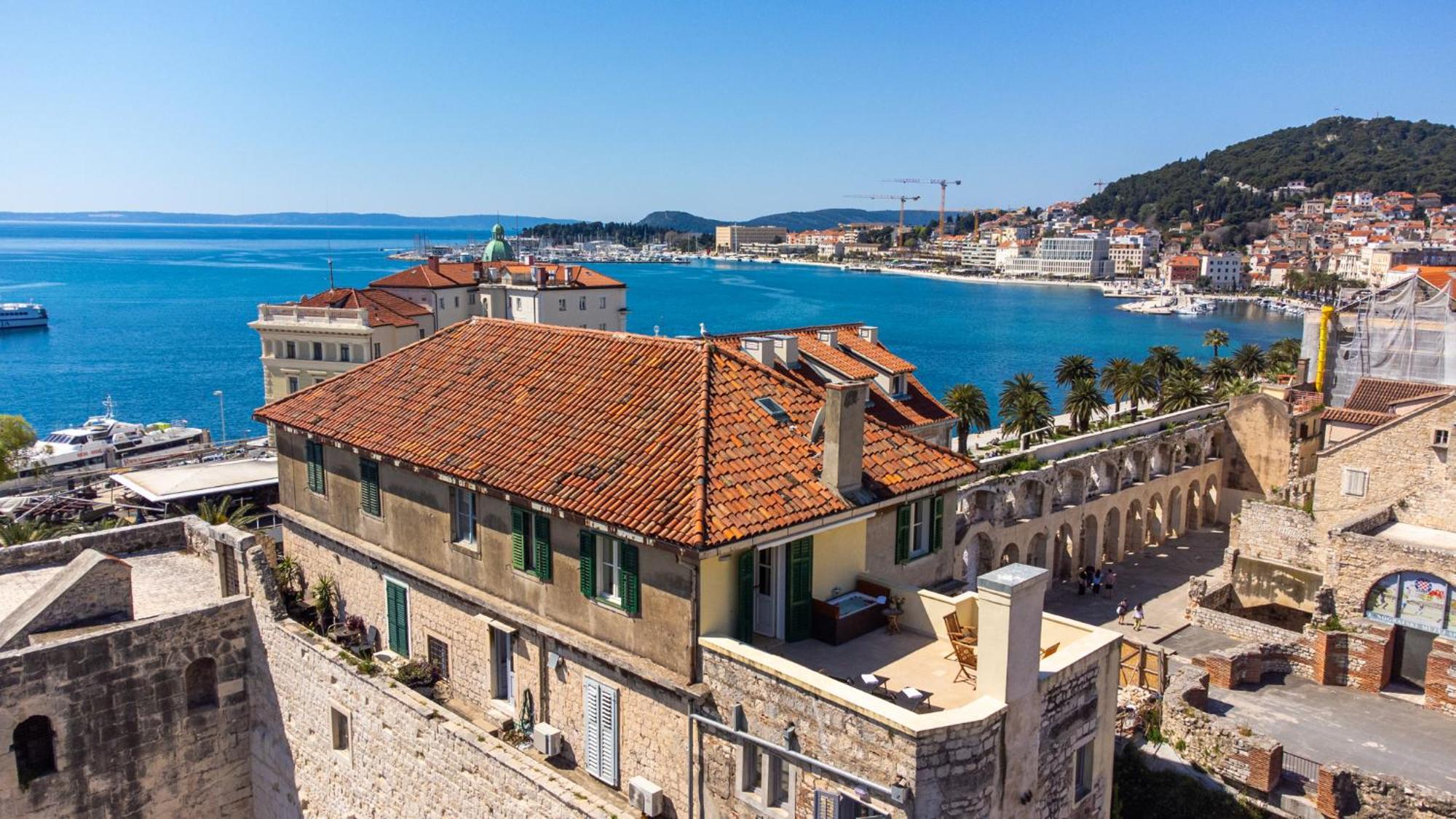 Terazza Grande In Diocletian Tower Apartment Split Exterior photo