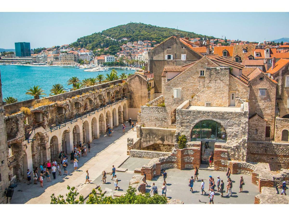 Terazza Grande In Diocletian Tower Apartment Split Exterior photo